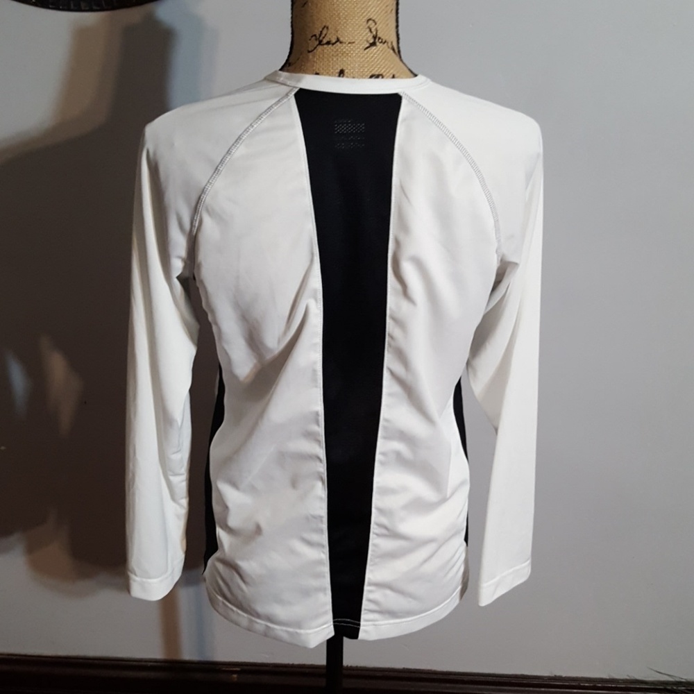 Nike Fit Dry Top - Picture 2 of 4